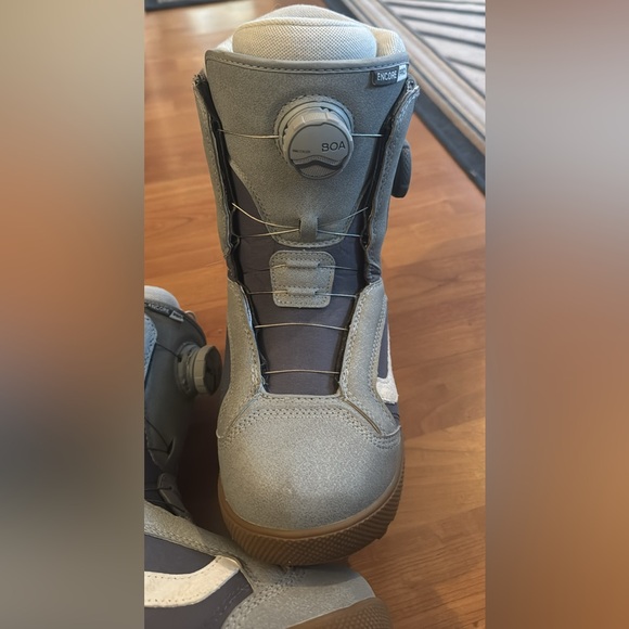 Vans Women's Encore Pro Snowboard Boots - Gray - Picture 5 of 7